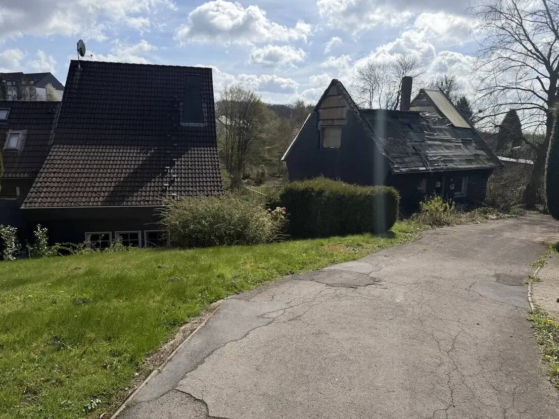 Unschlagbarer Preis- perfekt für Einfamilienhaus -Doppelhaushälfte – oder 3 Reihenhäuser, 42929 Wermelskirchen
