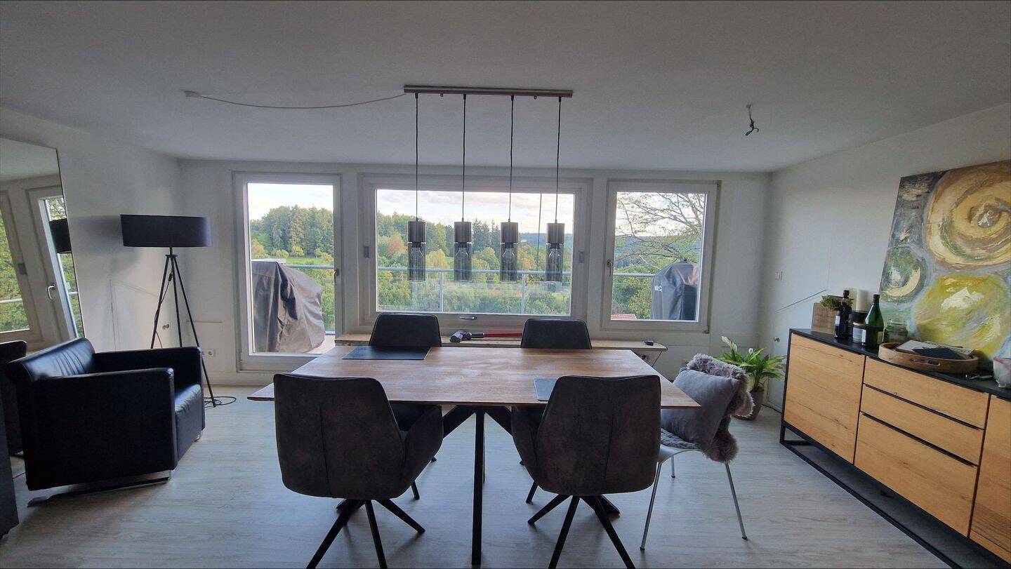 Helle 3‑Zimmer‑Wohnung mit Balkon und Würmtalblick in Tiefenbronn, 75233 Tiefenbronn