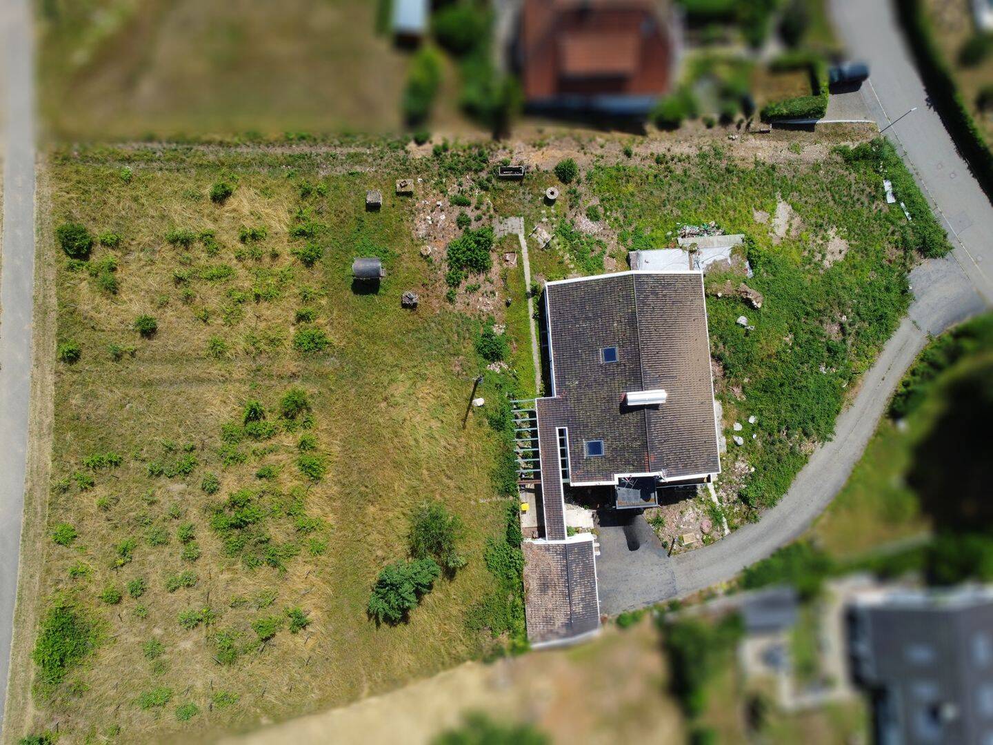 Architektenhaus mit Freifläche in sehr schöner Lage und traumhafter Aussicht, 71384 Weinstadt