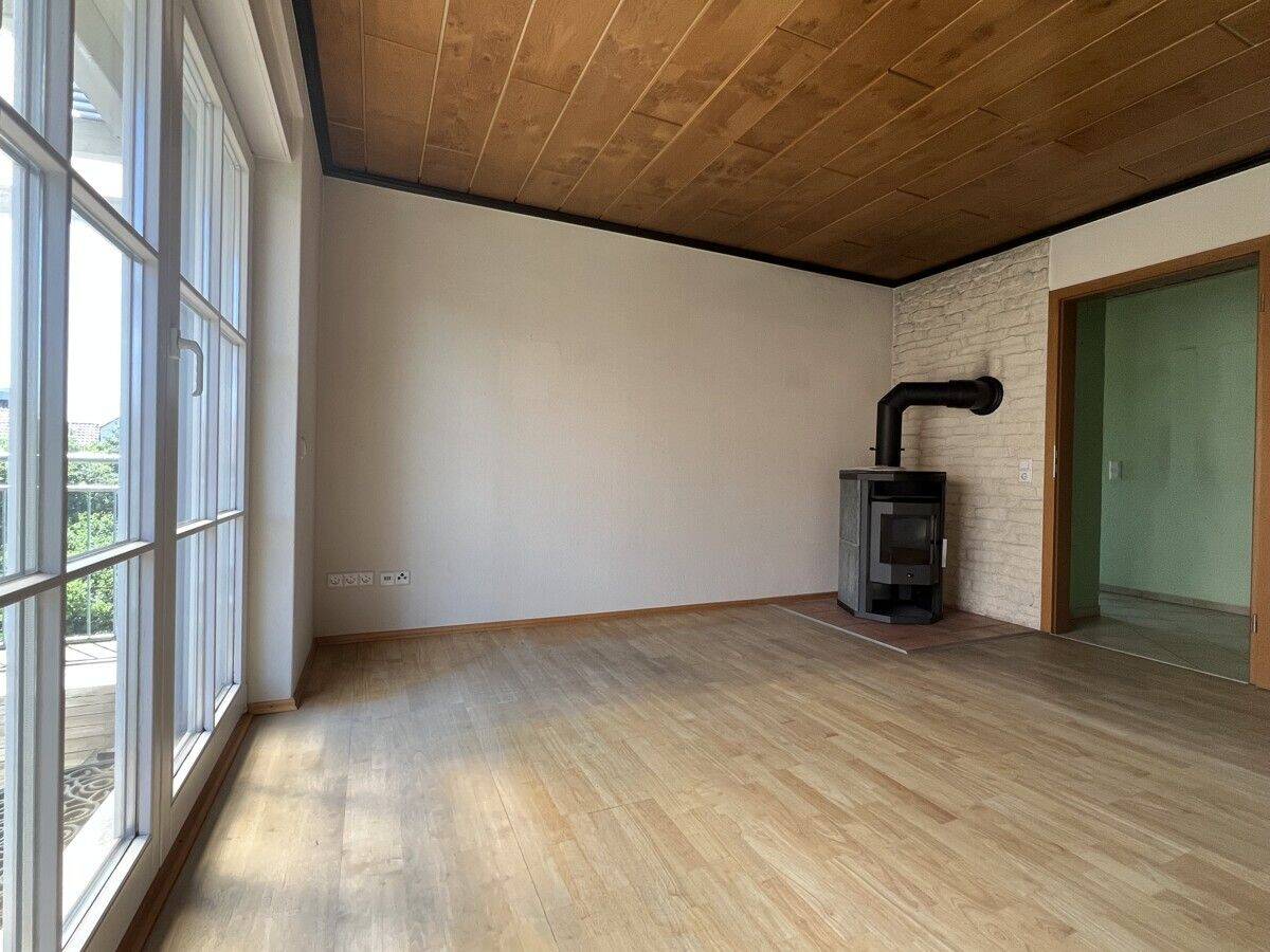 Charmante 3-Zimmer-Wohnung mit Balkon & Kamin in ruhiger Lage, 74523 Schwäbisch Hall