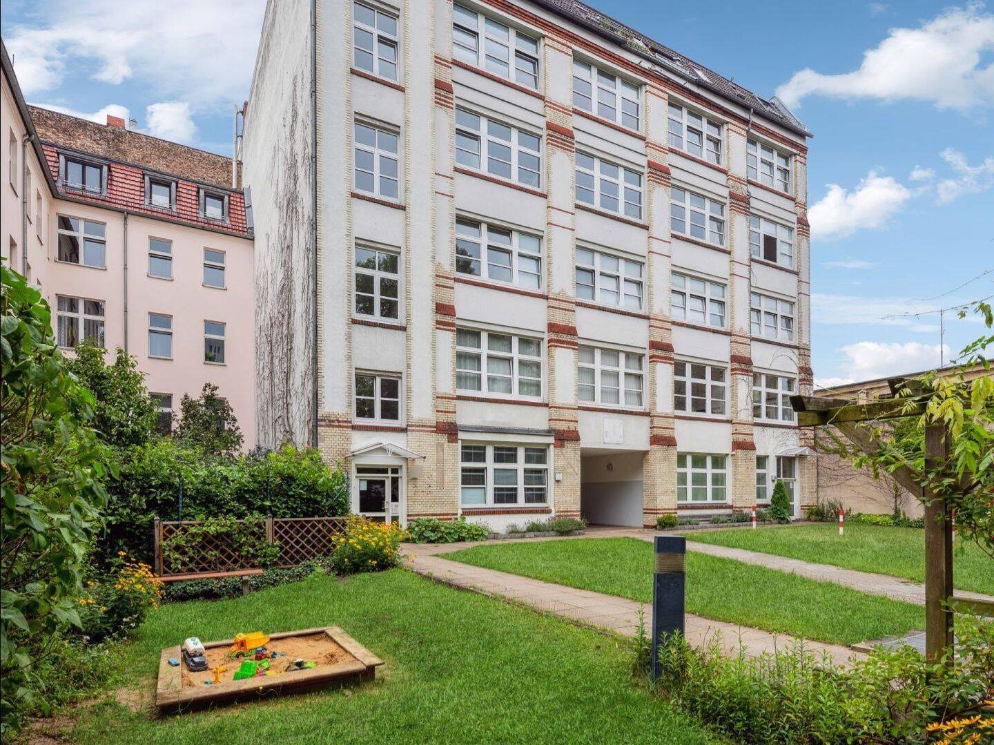 Loft- und Atelierensemble mit ca. 574m² im Westfälischen Viertel Berlin-Wedding, 10555 Berlin (Mitte Hansaviertel Moabit Tiergarten)