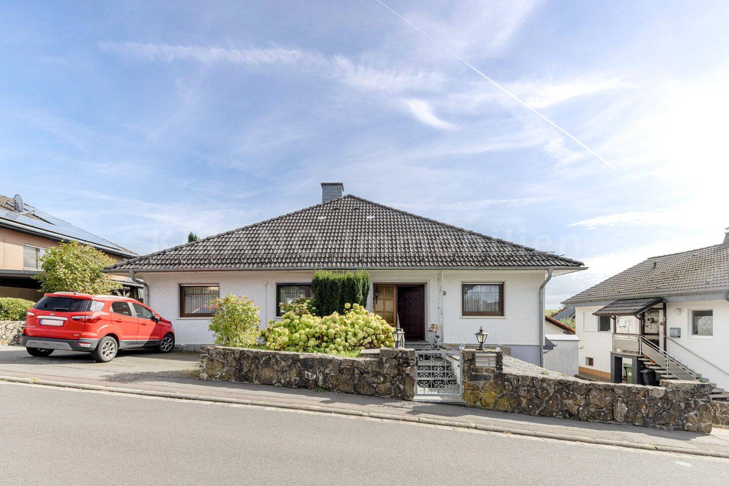 Wohnen auf einer Ebene – großzügiges Einfamilienhaus mit Einliegerwohnung, Terrasse und viel Platz, 63688 Gedern