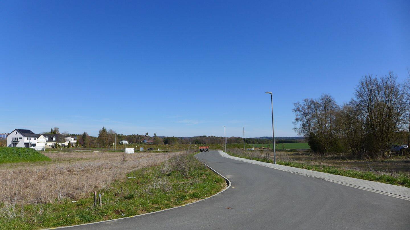 Naturverbundenes Leben – Ruhige, sonnige Baugrundstücke in Krögelstein, 96142 Hollfeld