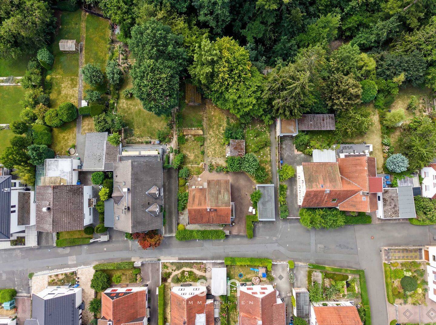 EXKLUSIVES GRUNDSTÜCK IN BAD HOMBURG-KIRDORF – Ruhige Lage im Grünen für Familien und Investoren, 61350 Bad Homburg v.d. Höhe