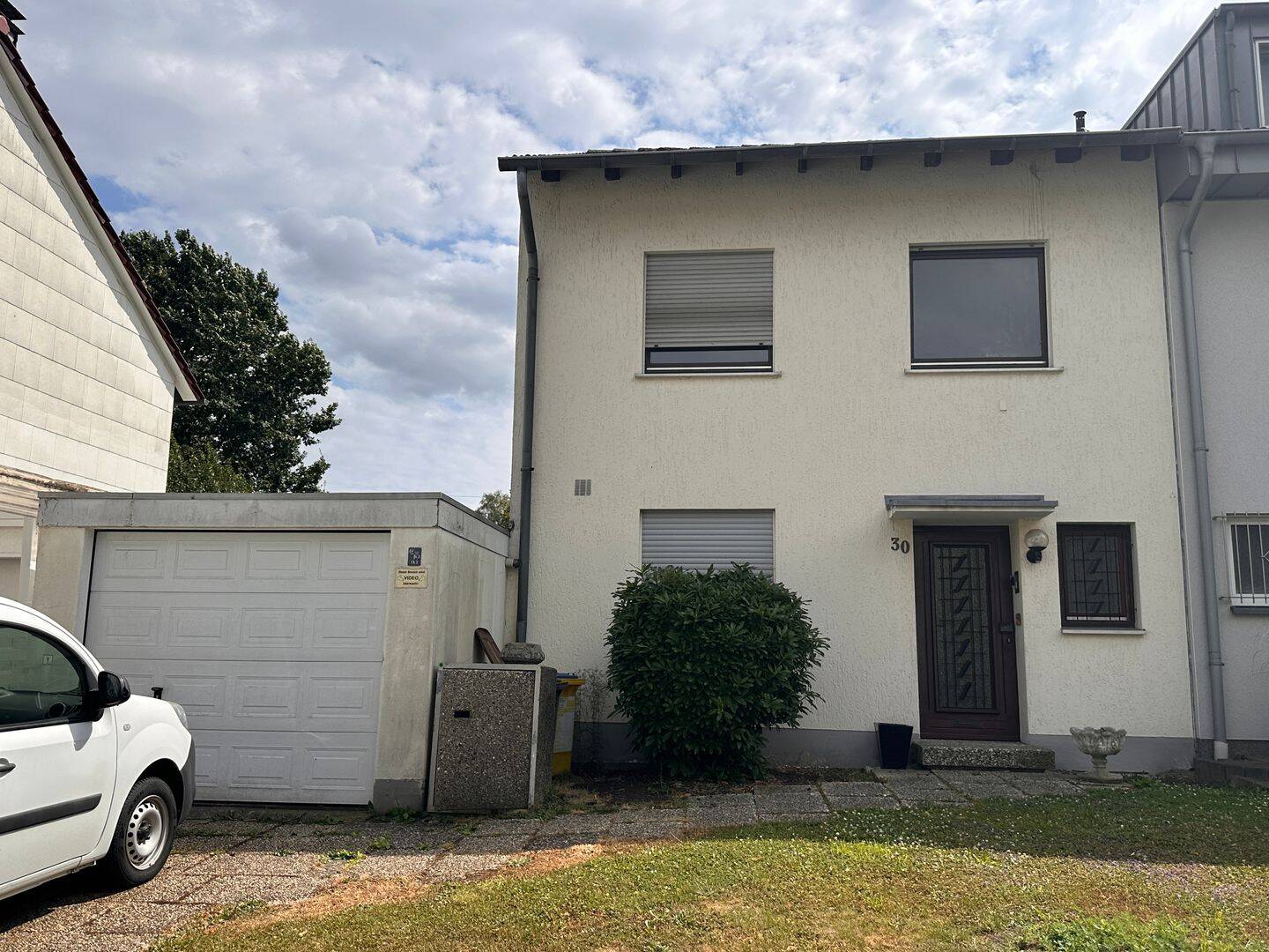 Gut geschnittene Doppelhaushälfte mit Potential, 44289 Dortmund (Lichtendorf Sölde Sölderholz)