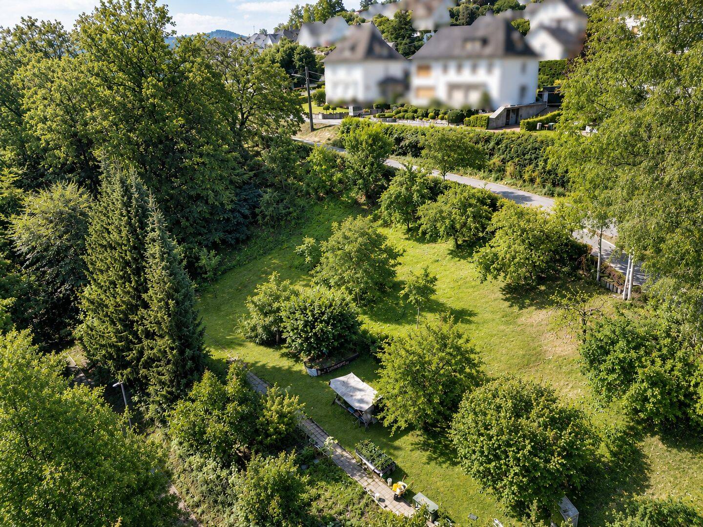 / Baugrundstück in ruhiger Wohnlage von Sundern, 59846 Sundern (Sauerland)