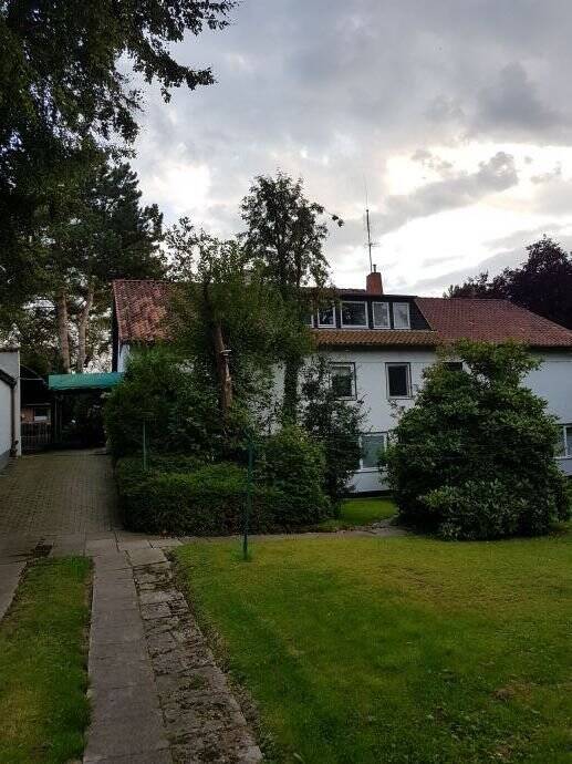 2 Zimmer Wohnung/Teilmöbliert/Nähe Bahnhof für Studenten/Azubis zu sofort mit sauberer Schufa und Bürgen(Kochgelegenheit), 23558 Lübeck (Buntekuh Sankt Lorenz Nord Sankt Lorenz Süd)