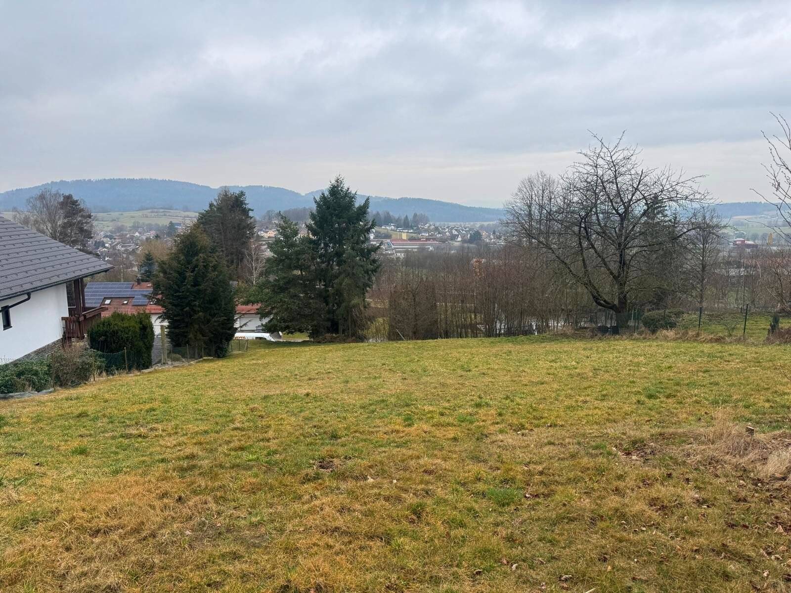 Logenplatz an der Sonne: Traumhaftes Baugrundstück  in Waldmünchen, Bayern, 93449 Waldmünchen