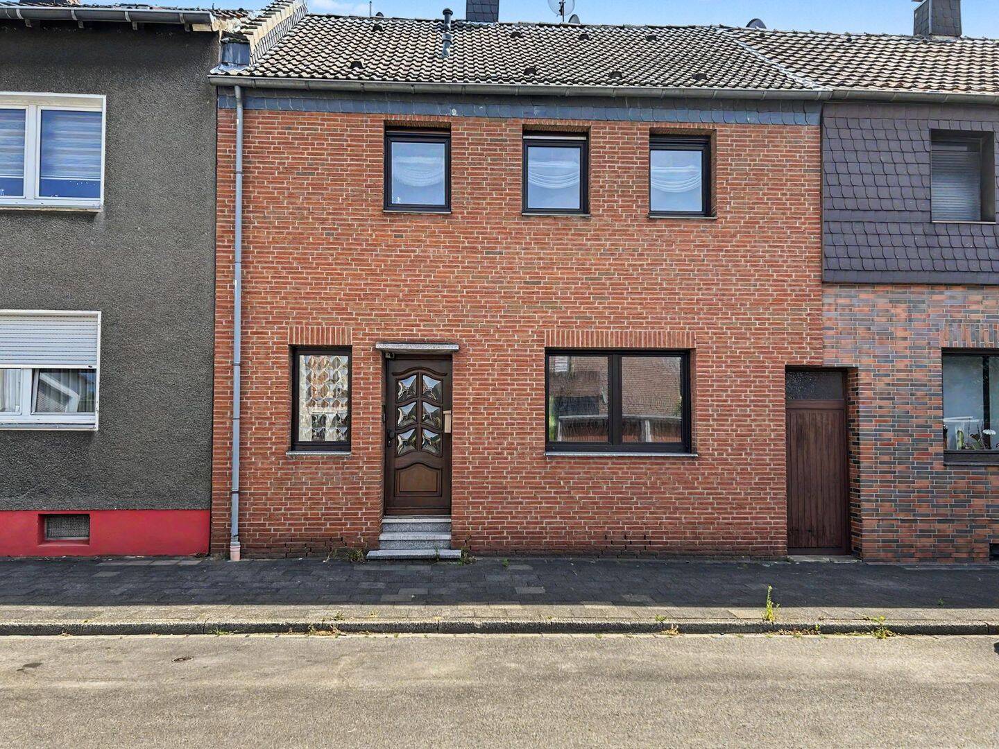 Reihenmittelhaus in Duisburg-Hochheide, 47198 Duisburg (Alt-Homberg Hochheide)