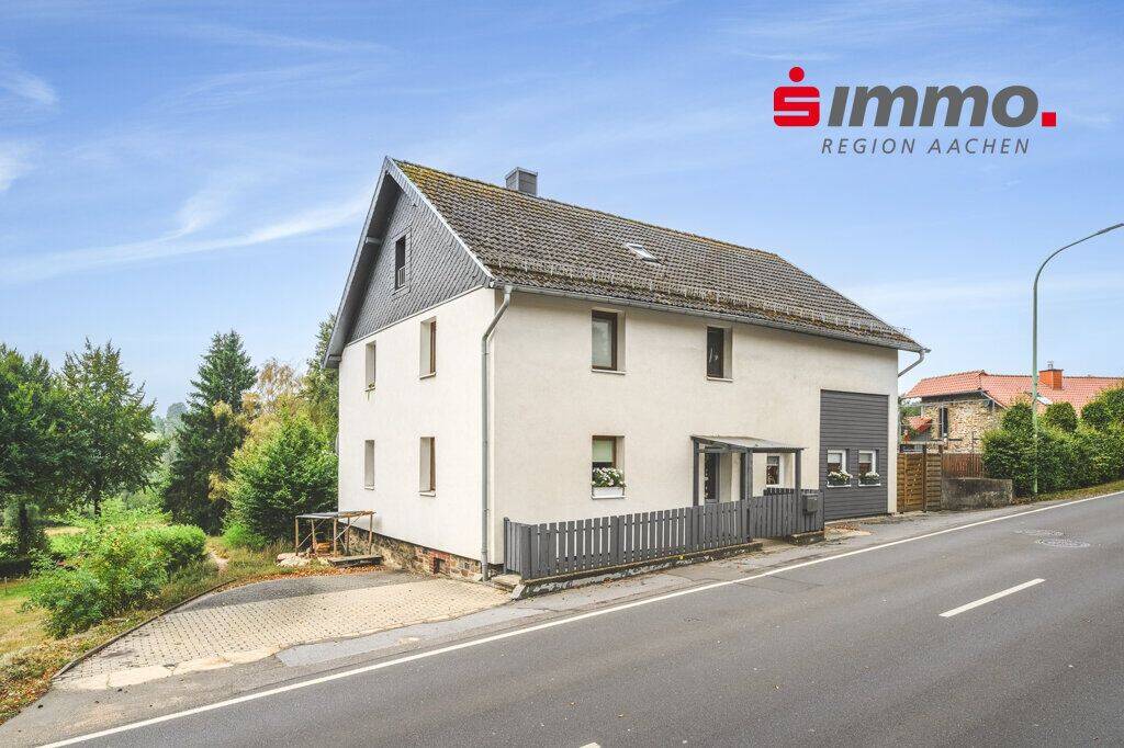 Modernisiertes Einfamilienhaus mit Einliegerwohnungspotenzial in Simmerath-Lammersdorf, 52152 Simmerath
