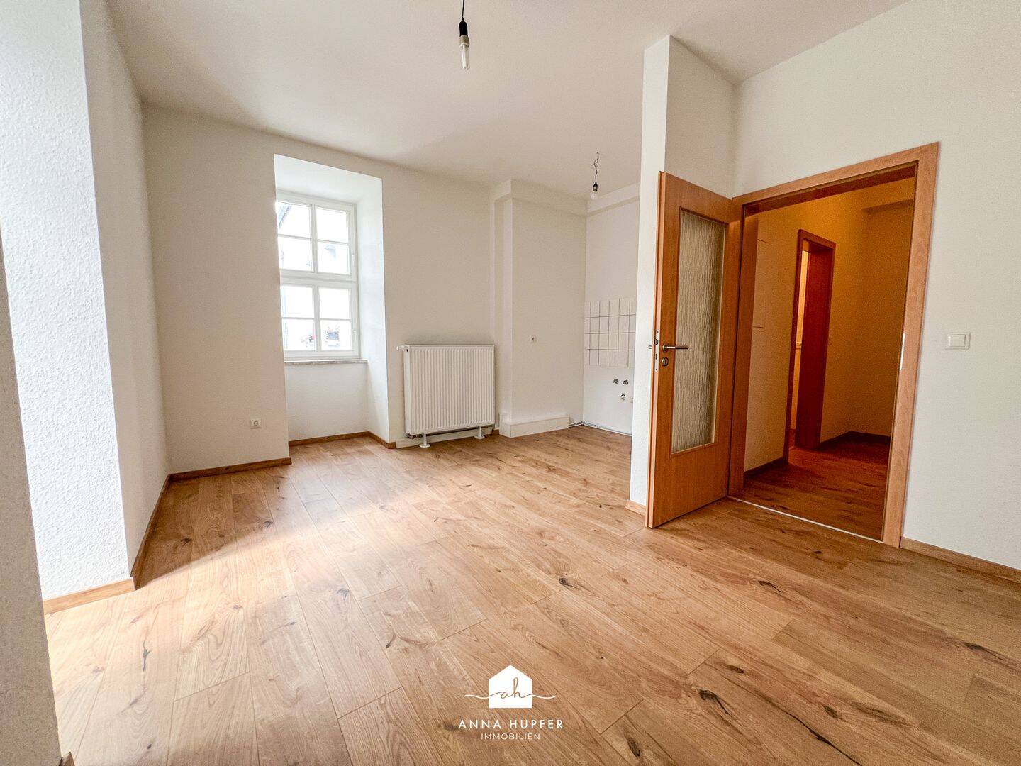 Helle 1-Zimmer-Wohnung mit Balkon in der Weidaer Altstadt, 7570 Endschütz