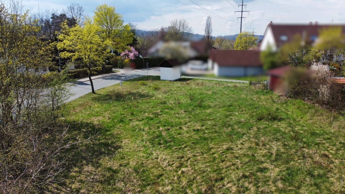 Großzügiges Grundstück ohne Bauzwang –        1 A Lage – inkl. Garage u. Stellplatz, 95466 Weidenberg