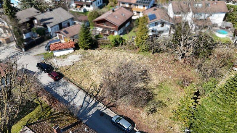 Attraktives Baugrundstück mit vielseitigen Bebauungsmöglichkeiten in Kolbermoor –  Grundstück B, 83059 Kolbermoor