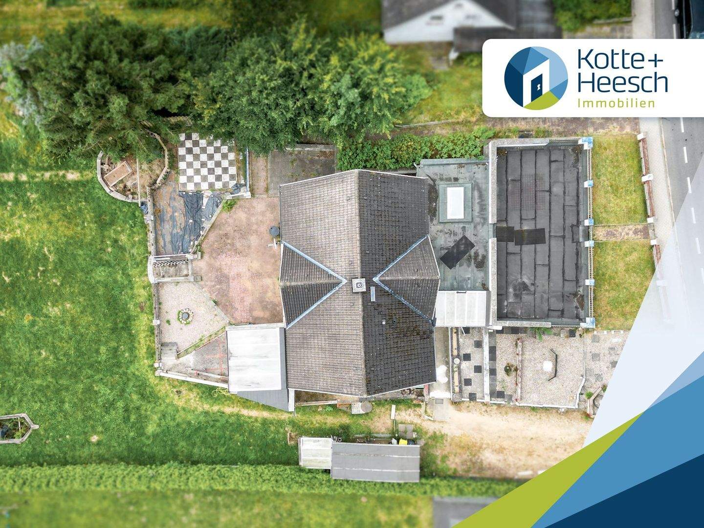 Attraktives Baugrundstück mit Altbestand in zentraler Lage, 24582 Bordesholm