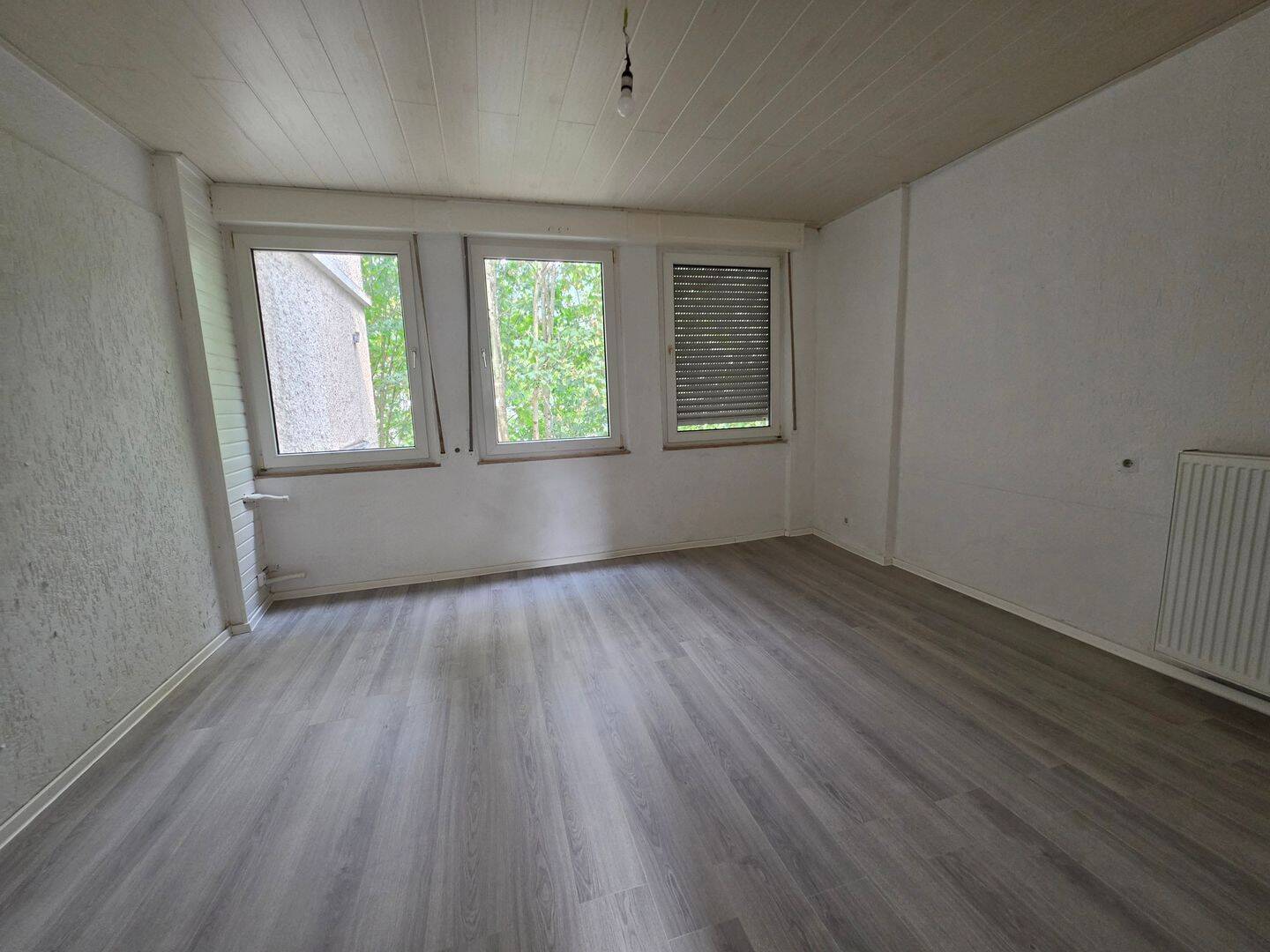 5-Zimmer-Wohnung zur Vermietung in Tiefenstein, 55743 Idar-Oberstein