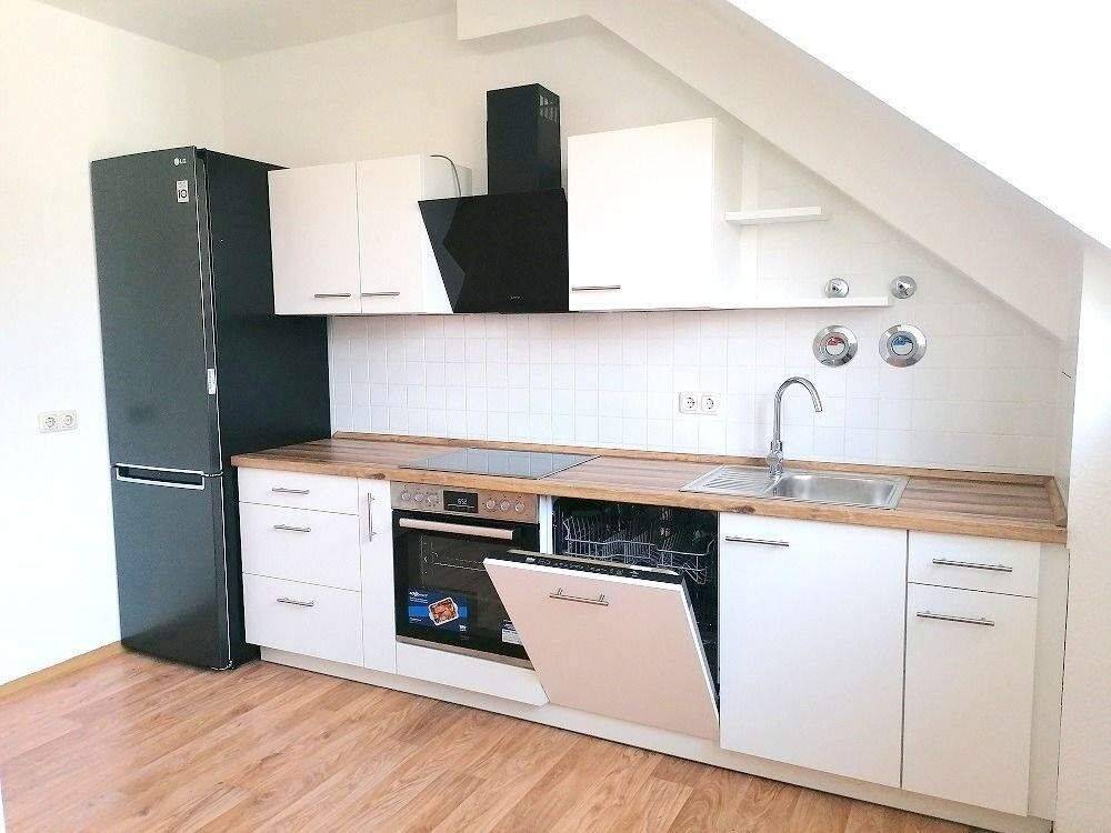 !! NEUE Einbauküche, 3-Zimmer-Dachgeschosswohnung mit Laminat im Stadtteil Schlosschemnitz !!, 9113 Chemnitz