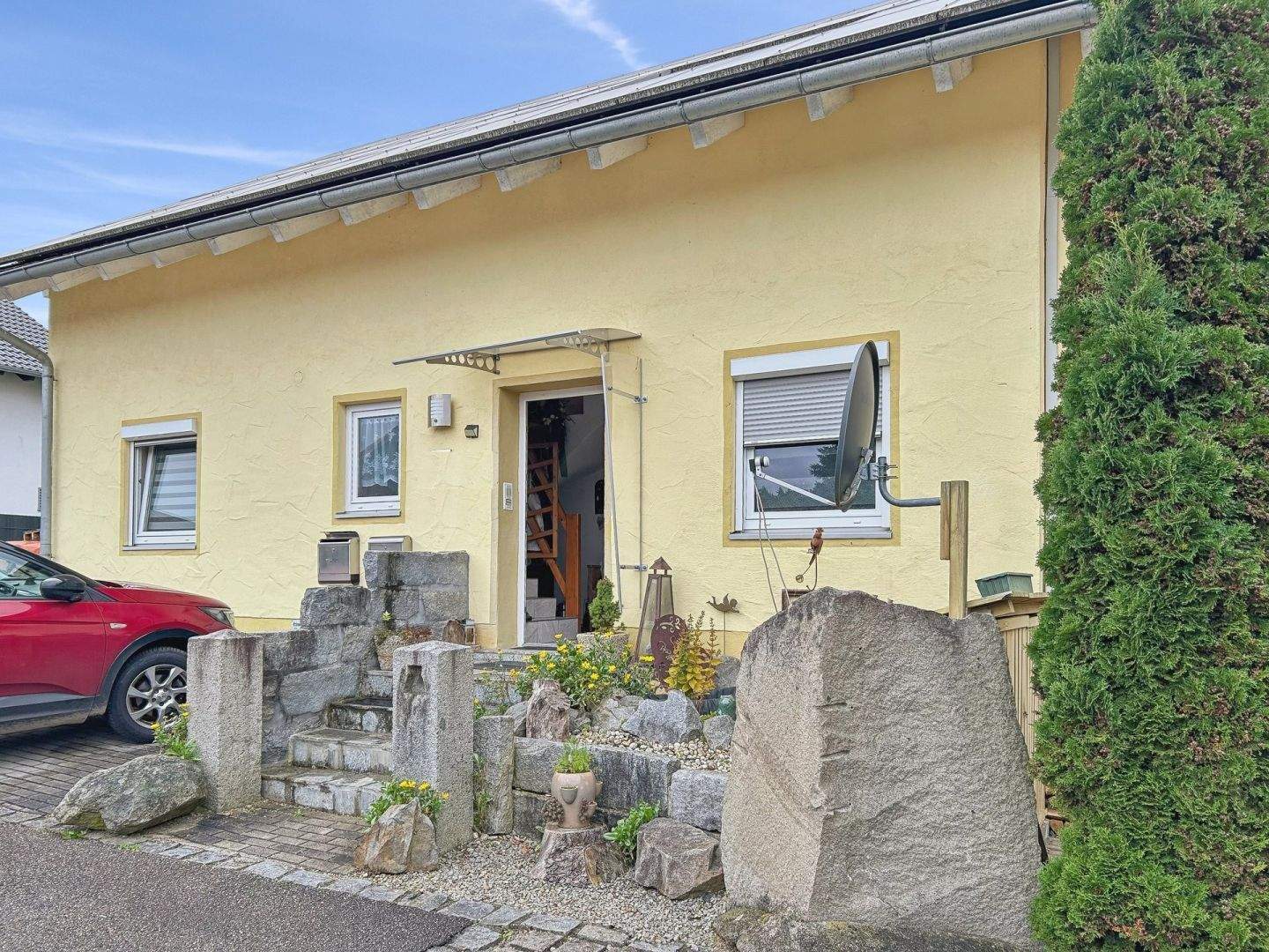 4-Zi.-Wohnung (frei ab NOV) 1.OG, ca. 107 m² im 2-Familien-Haus in Simbach b.Landau f. Eigennutzer, 94436 Simbach