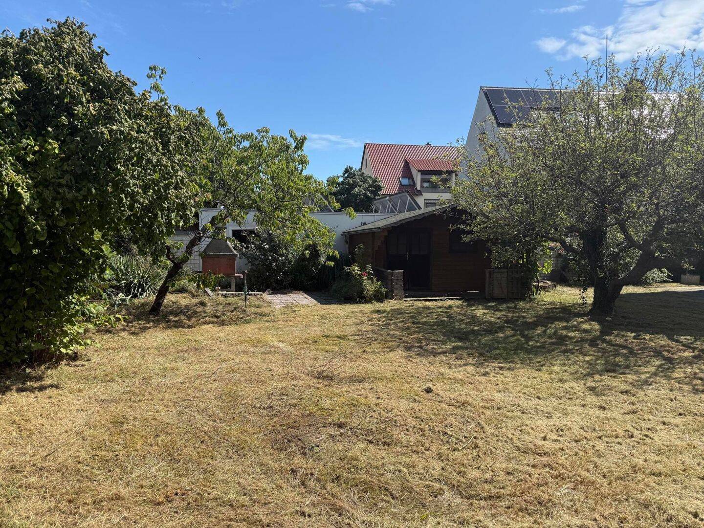 Attraktives Grundstück mit Altbestand in Augsburg-Haunstetten – Solide Basis für neue Wohnideen, 86179 Augsburg (Haunstetten Siebenbrunn)