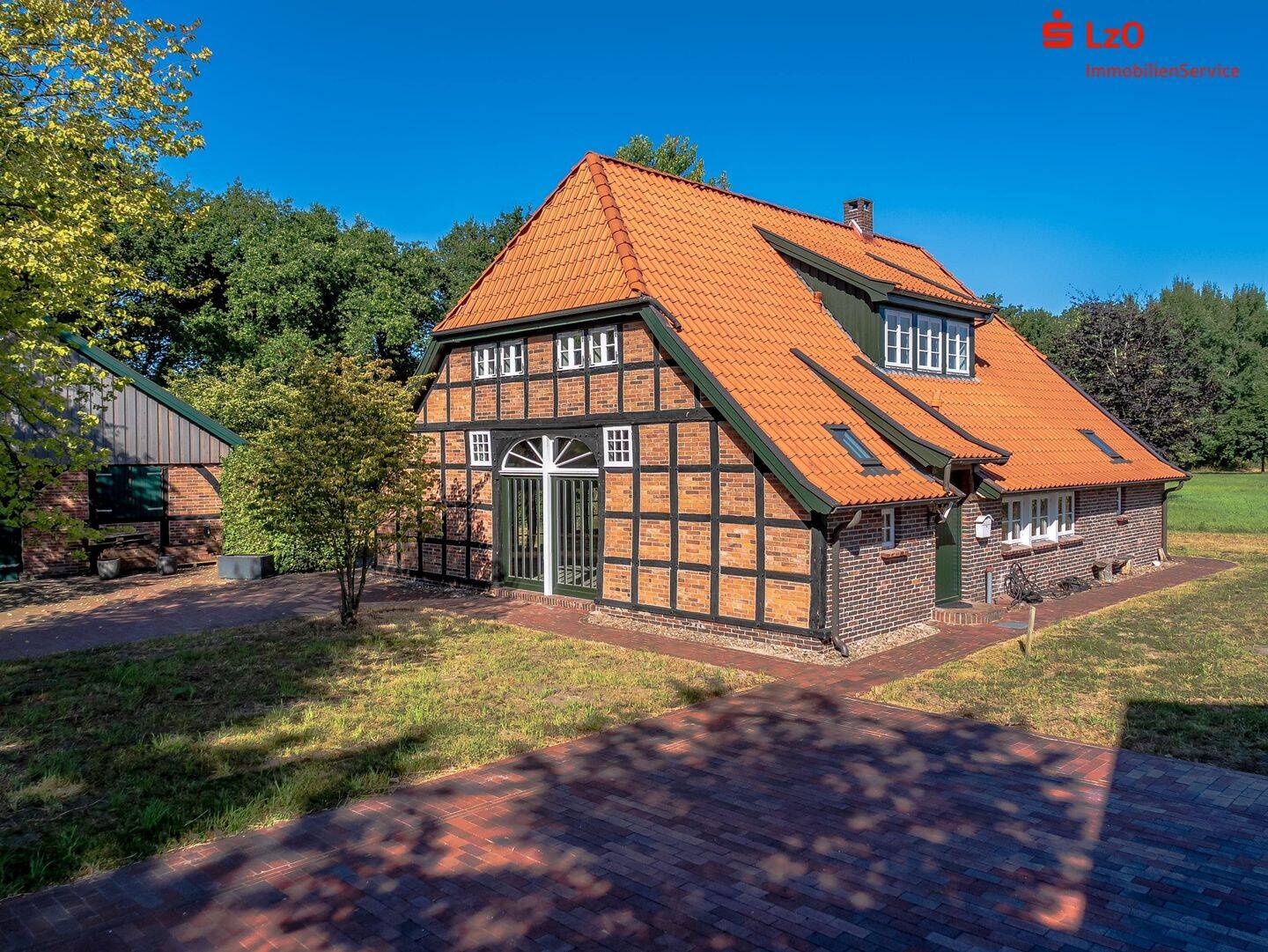 Exklusives Ammerländer Landhaus in Alleinlage vor den Toren Bad Zwischenahns, 26655 Westerstede