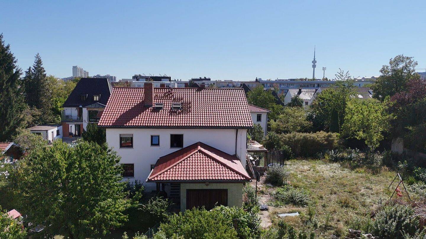 Grundstück mit BAUGENEHMIGUNG in München-Moosach, 80992 München (Moosach Neuhausen-Nymphenburg Pasing-Obermenzing)