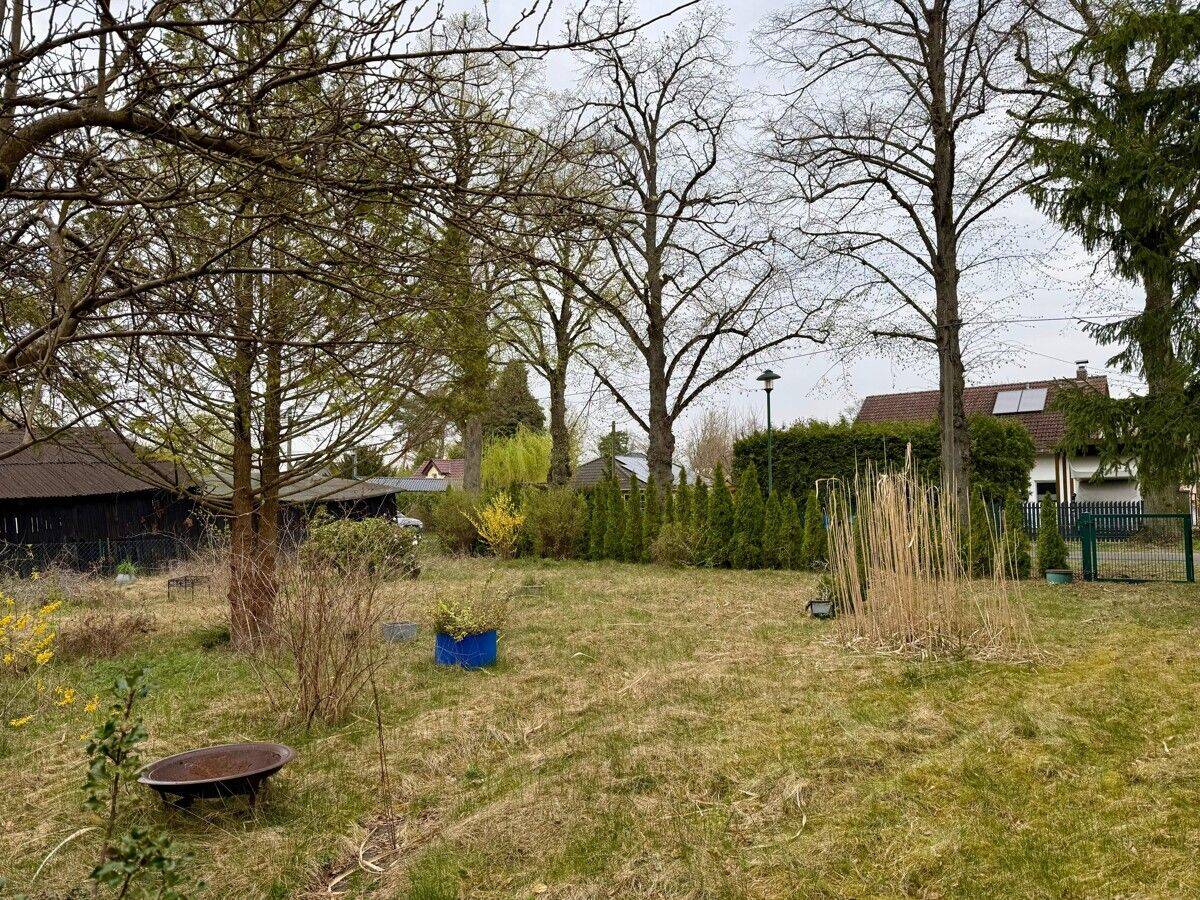 ABSTANDSFLÄCHE GESPART: Besonderes Grundstück für ein großes Zwei-Etagen-Haus in Schönow, 16321 Bernau bei Berlin