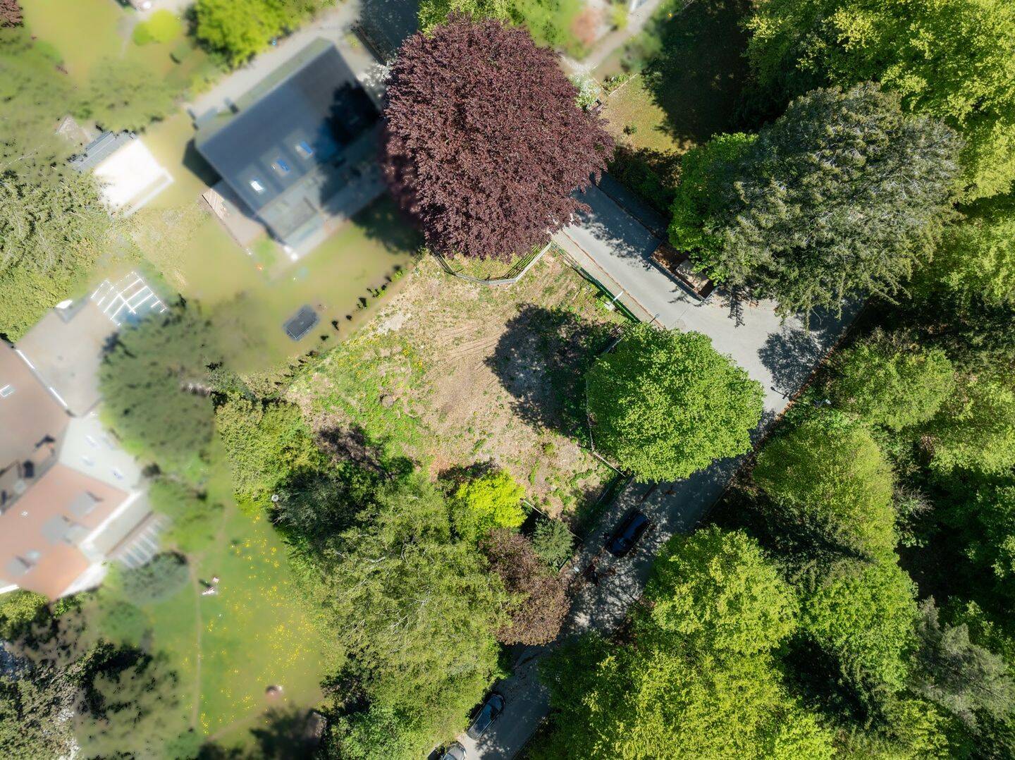 AIGNER: Seltene Gelegenheit: Idyllisches Eckgrundstück mit Baugenehmigung für EFH!, 82049 Pullach i. Isartal