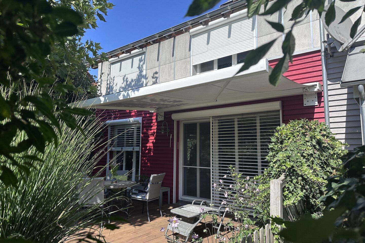 Ruhige, idyllische und familienfreundliche Doppelhaushälfte mit viel Platz und schönem Garten, 88697 Bermatingen