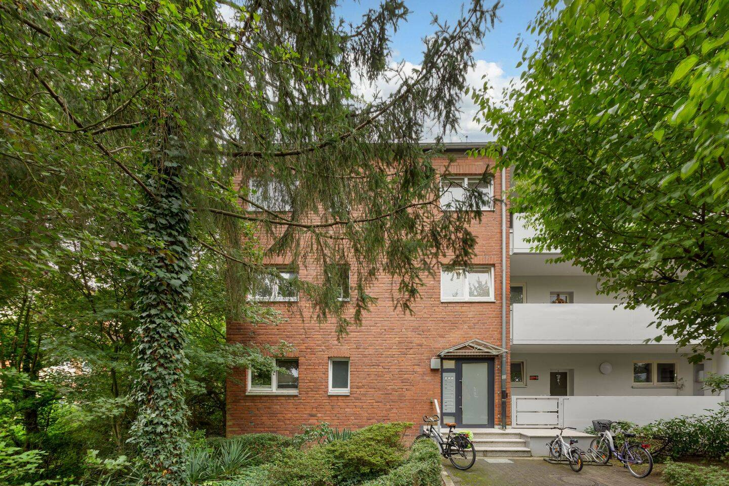 Großzügige Maisonettewohnung mit Südloggia und Blick ins Grüne, 40595 Düsseldorf (Benrath Garath Hellerhof Urdenbach)