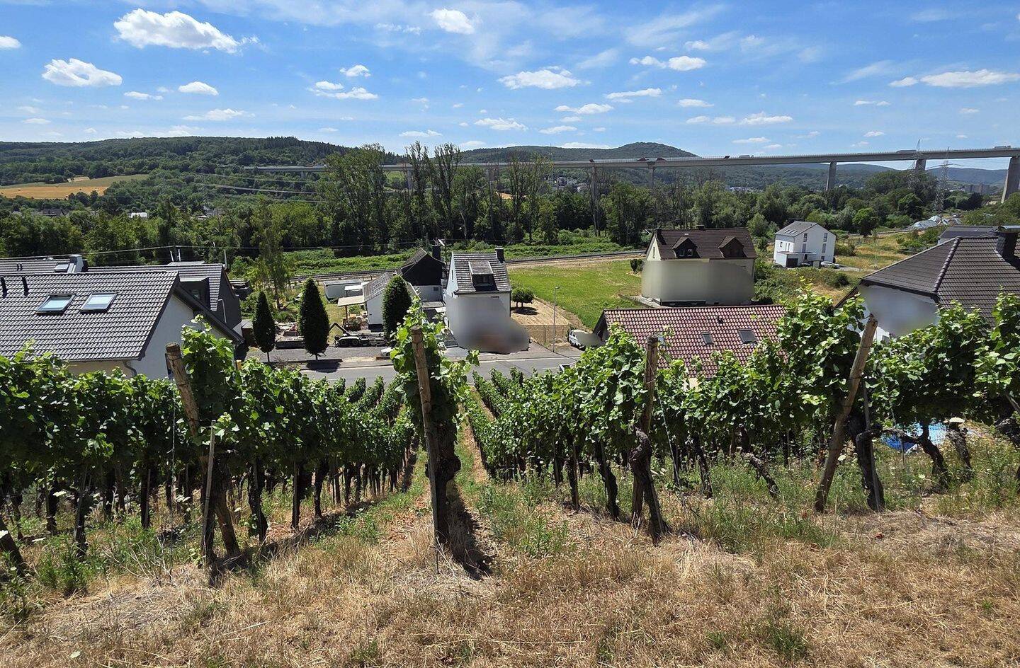 933 m² Baugrundstück – Südlage in 53474 Heppingen, 53474 Bad Neuenahr-Ahrweiler