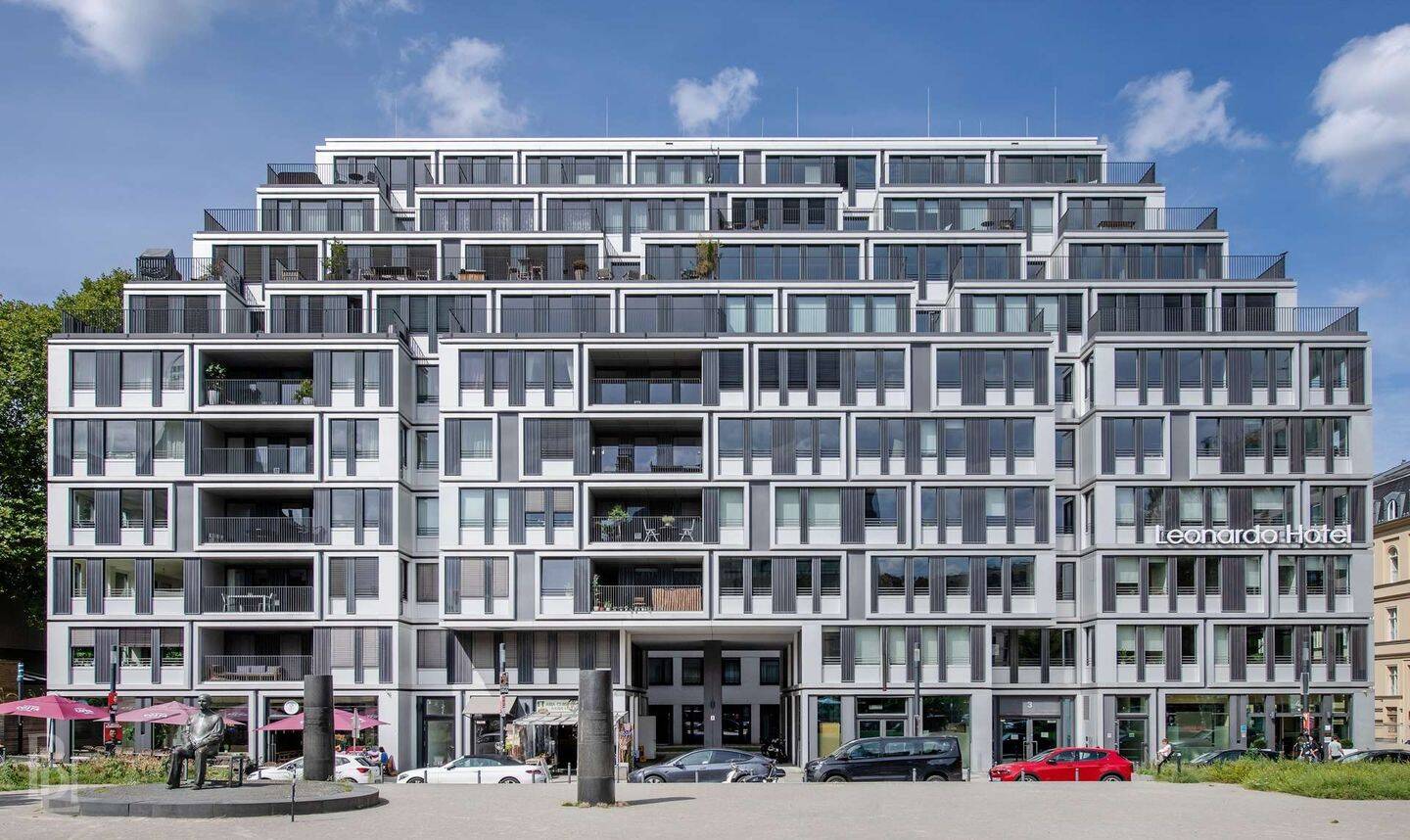 YOO Berlin by Philippe Starck – Exklusive 4-Zimmer-Wohnung mit Concierge & Spa, 10117 Berlin (Mitte)