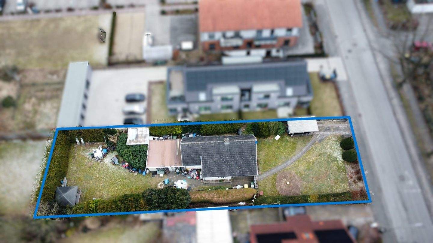 Baugrundstück mit kleinem Haus in Tungendorf, 24536 Neumünster (Brachenfeld Einfeld Tungendorf)