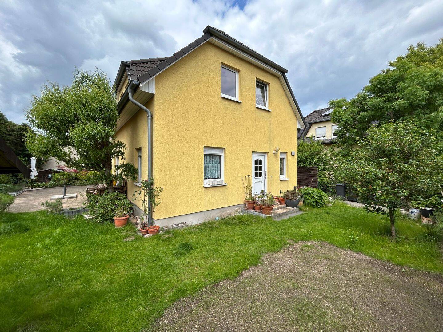 Charmantes Einfamilienhaus in Berlin-Neukölln – ein Zuhause zum Wiederaufblühen, 12353 Berlin (Neukölln Buckow Gropiusstadt Kolonie Grüner Stern Rudow)