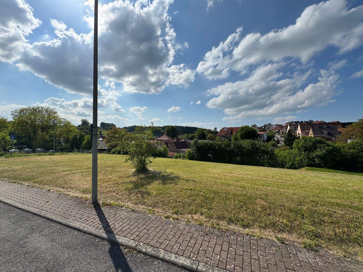 Attraktives Baugrundstück in Lauter, OT Deusdorf – 1.440 m², 96169 Lauter