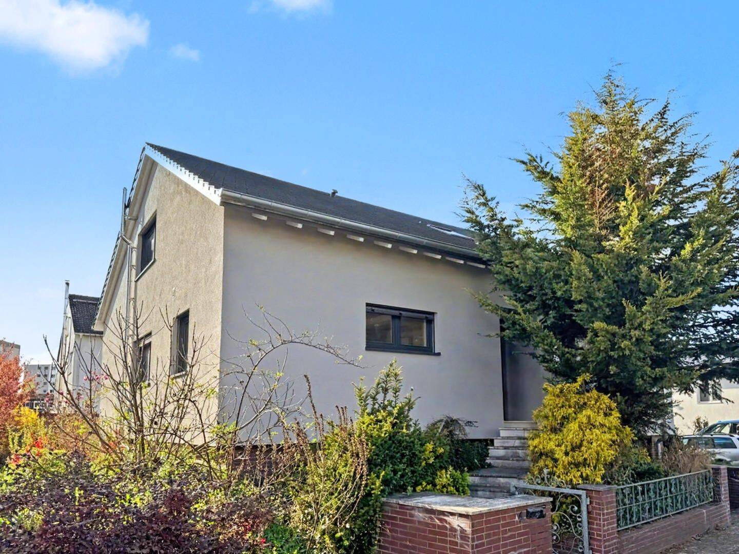 Lichtdurchflutetes Einfamilienhaus mit Terrasse und vielfältigem Gestaltungsspielraum in Weiterstadt, 64331 Weiterstadt