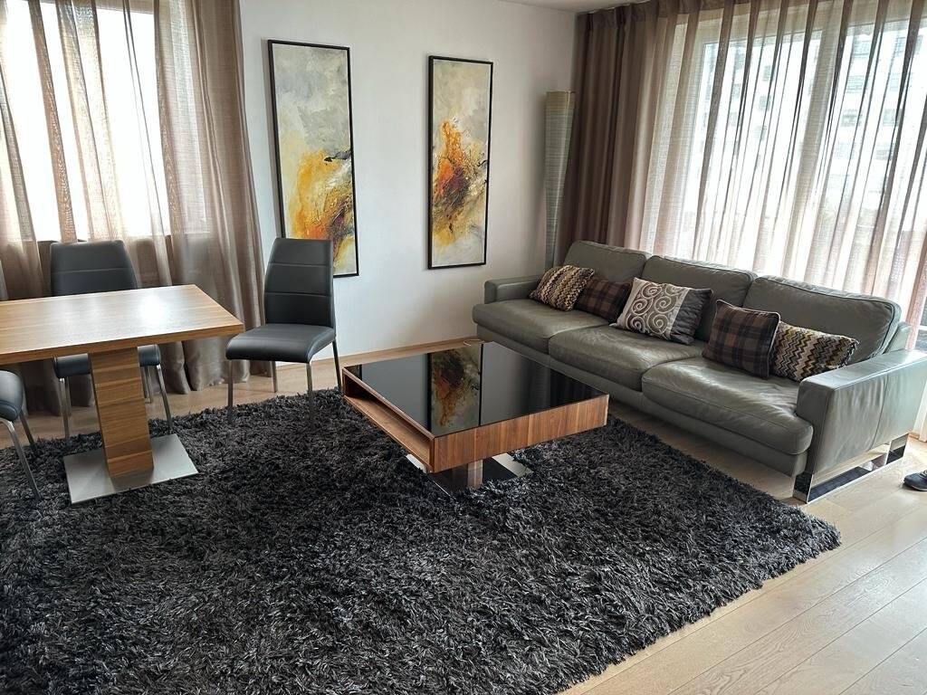 Preiswertige vollmöblierte 4-Zimmer Wohnung!, 81927 München (Bogenhausen)