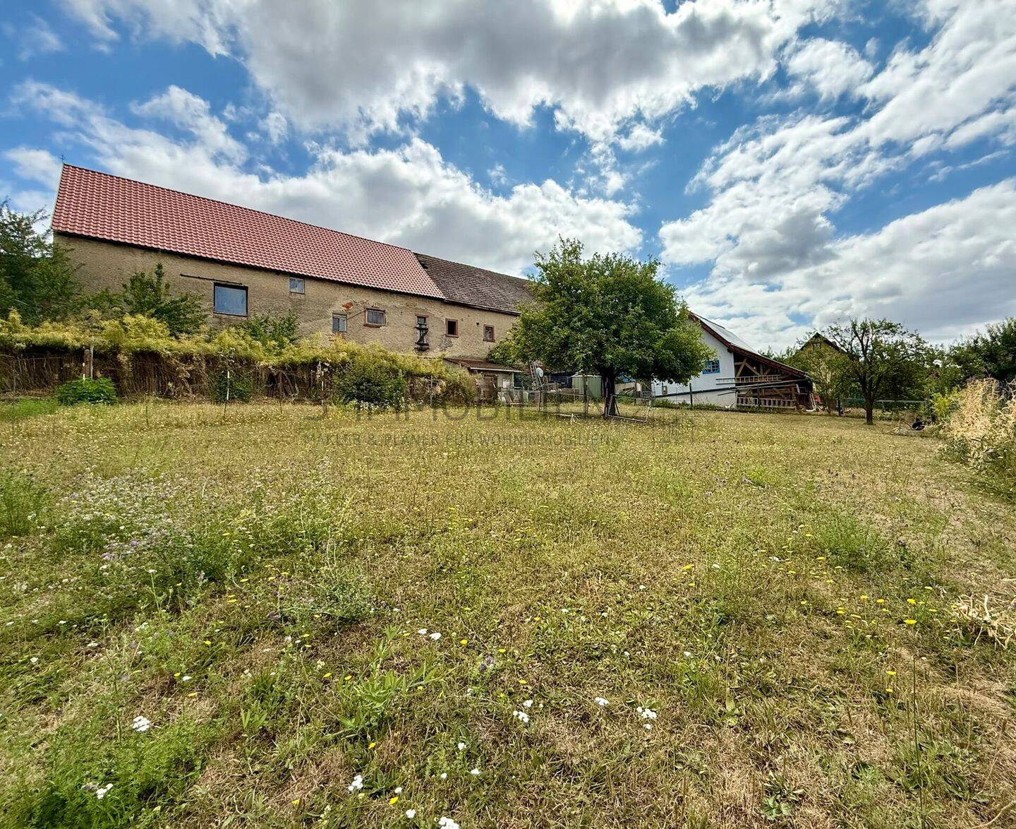 Voll erschlossenes Baugrundstück in ruhiger Ortsrandlage in Neubrunn…!, 97277 Neubrunn