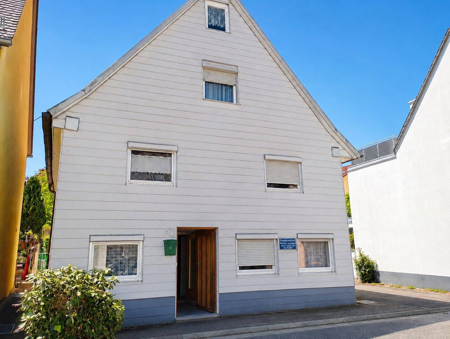Seltene Gelegenheit in Ulm-Söflingen: Großzügiges Haus mit enormem Potenzial für Investoren, 89077 Ulm (Söflingen Weststadt)