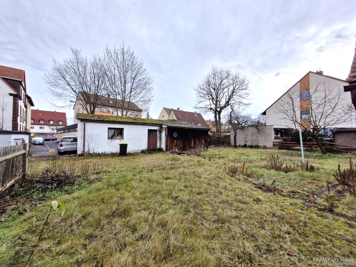 Nürnberg – Eibach – Grundstück mit Altbestand, 90451 Nürnberg (Eibach Hafen Maiach Reichelsdorf Röthenbach bei Schweinau)