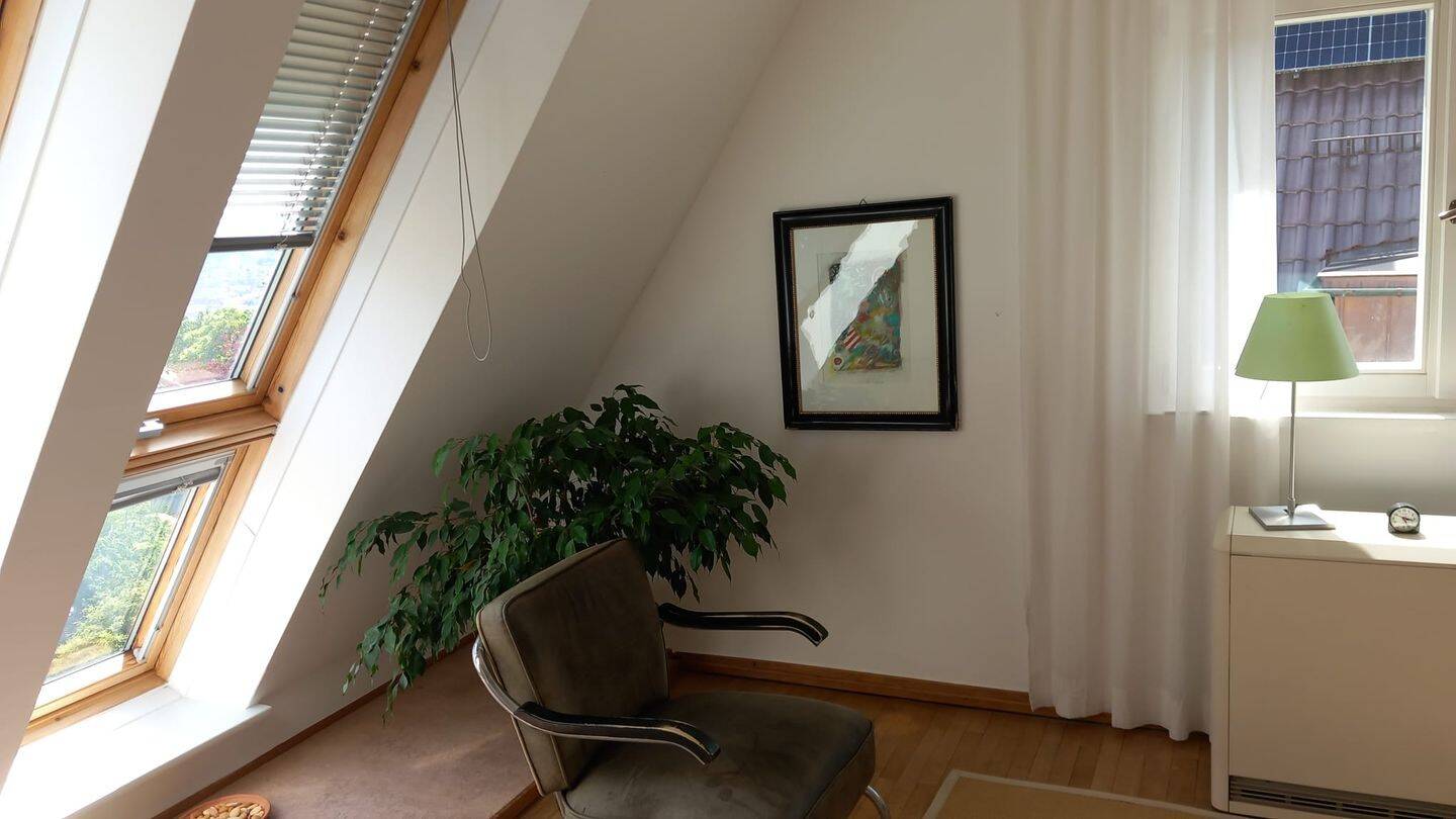 Möbliertes Zimmer, ca 18qm, zentrumsnah, 70192 Stuttgart (Feuerbach Nord)
