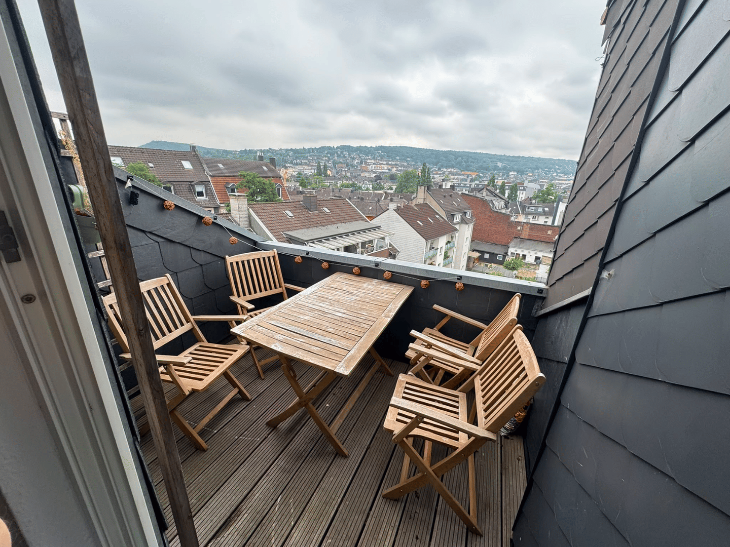 Denkmalgeschützt – 3 Zimmer Dachgeschoss mit Balkon!, 42275 Wuppertal (Barmen)