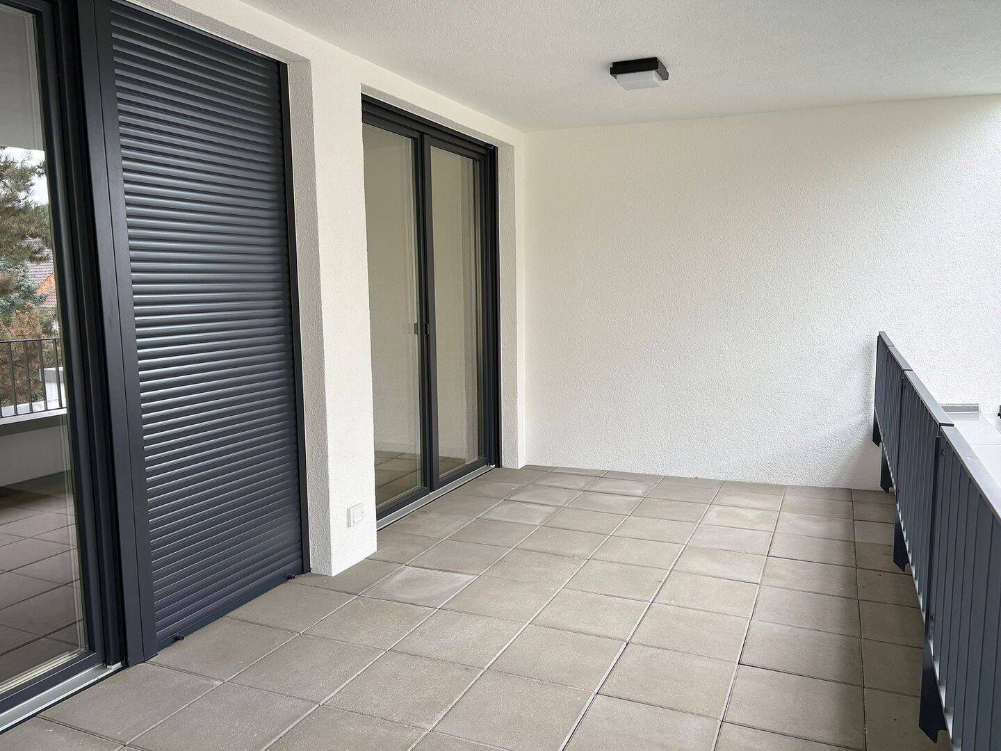 Moderne 2-Zimmer-Wohnung mit EBK, PKW-Stellplatz und Terrasse in zentraler Lage, 34121 Kassel (Mitte Süd Wehlheiden)