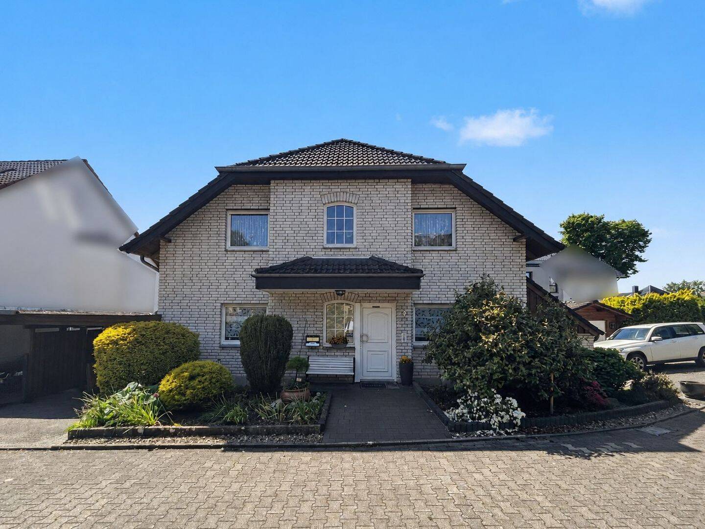 Modernisiertes Familienhaus mit viel Platz, hochwertiger Ausstattung und attraktivem Außenbereich, 32049 Herford