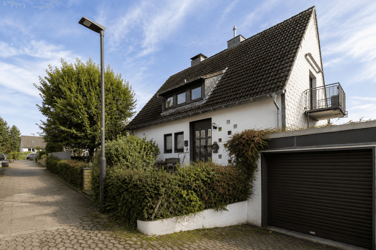 Traumhaft viel Platz & eigener Garten – Freistehendes Familienhaus mit 185 m² Gesamtnutzfläche, 42579 Heiligenhaus