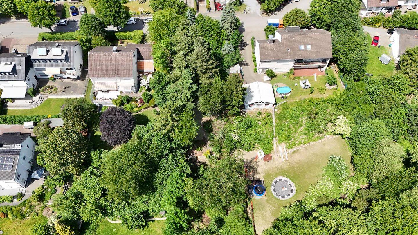 TRAUMLAGE: SÜDHANG & BACHIDYLLE PUR, 58708 Menden (Sauerland)
