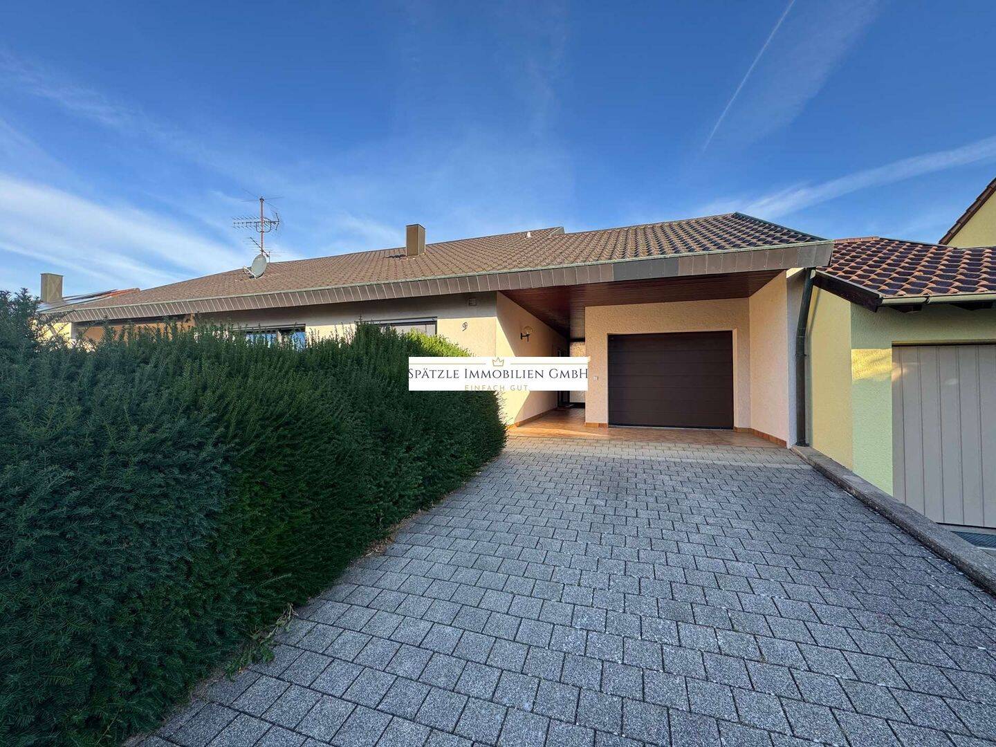 Familienfreundliches Einfamilienhaus mit Einliegerwohnung, Garage & Ausbaupotenzial in Vaihingen Enz, 71665 Vaihingen an der Enz