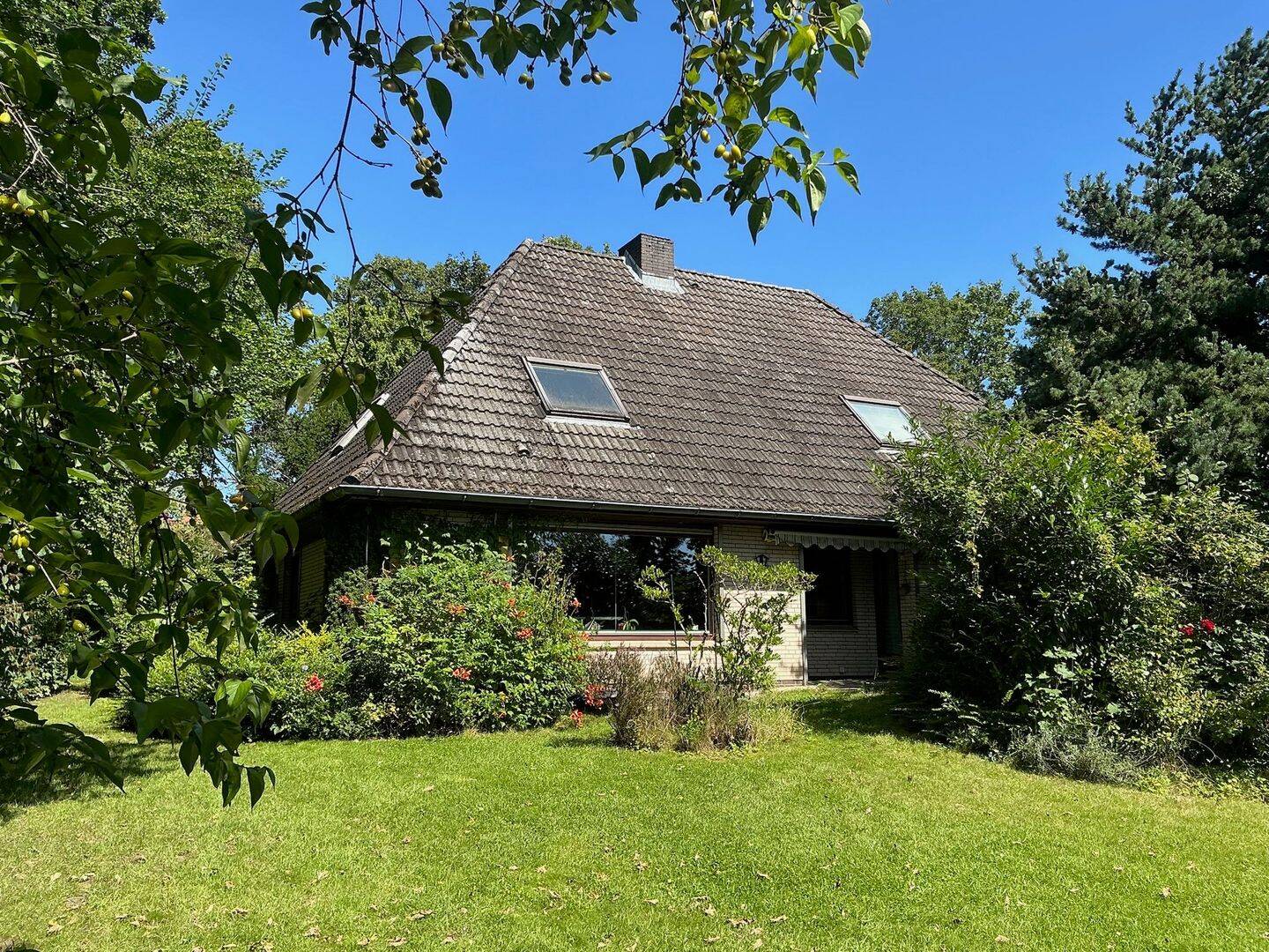 Charaktervoller Bungalow auf großzügigem Südgrundstück – viel Raum für individuelle Ideen, 21465 Wentorf bei Hamburg