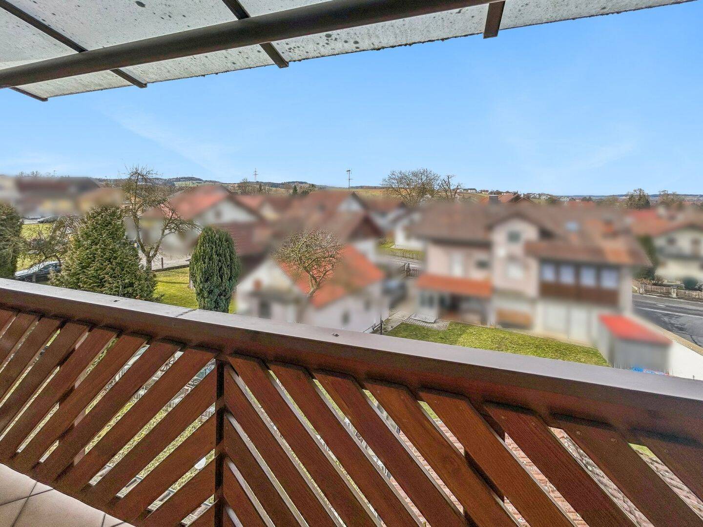 Großzügige 2-Zimmer-Dachgeschosswohnung mit Westbalkon und Tiefgaragenstellplatz, 94137 Bayerbach