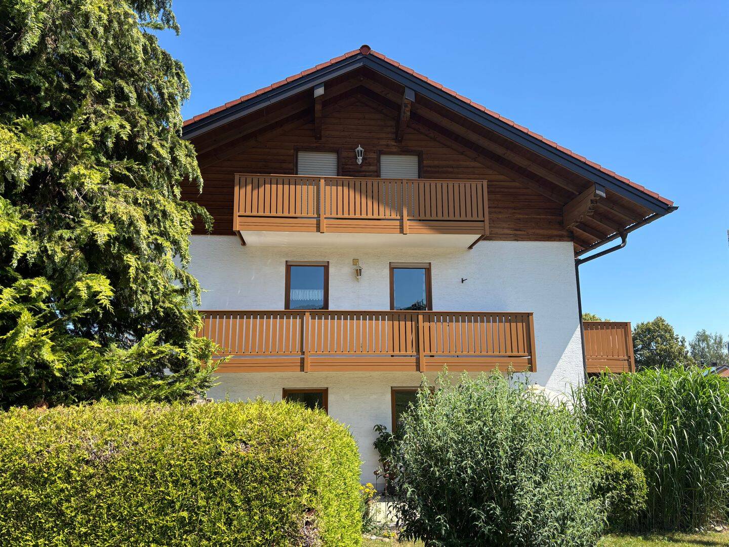 Schicke 2-Zimmer-Dachgeschoss-Wohnung in Waging am See, 83329 Waging a. See (Waging am See)
