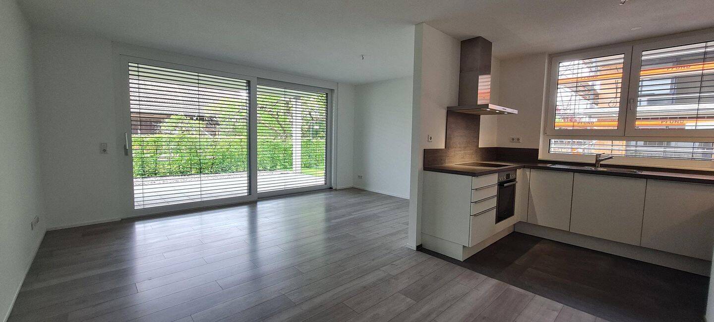 moderne 3,5 Zimmerwohnung 1.OG mit Lift, EBK und überdachtem Balkon, 79713 Bad Säckingen