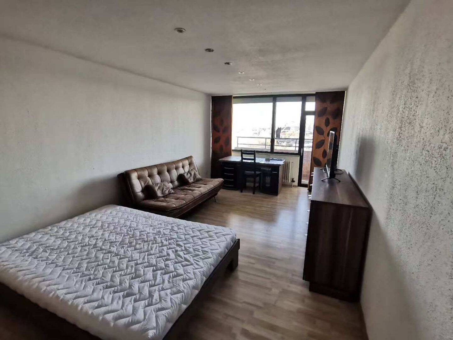 Möbiliertes 1-Zimmer-Apartment mit Balkon – Ihr neues Zuhause, 90402 Nürnberg (Gleißbühl Lorenz Tafelhof Tullnau Wöhrd)